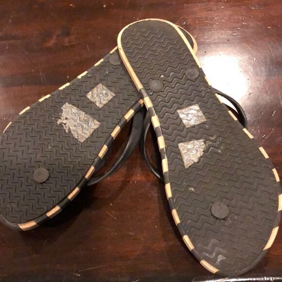 French Connection Striped Flip Flops, Size 9 - Picture 4 of 4